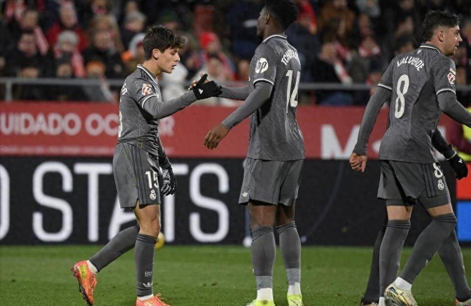 致命二选一！20岁废太子摊牌，皇马不给机会，我转投国米！