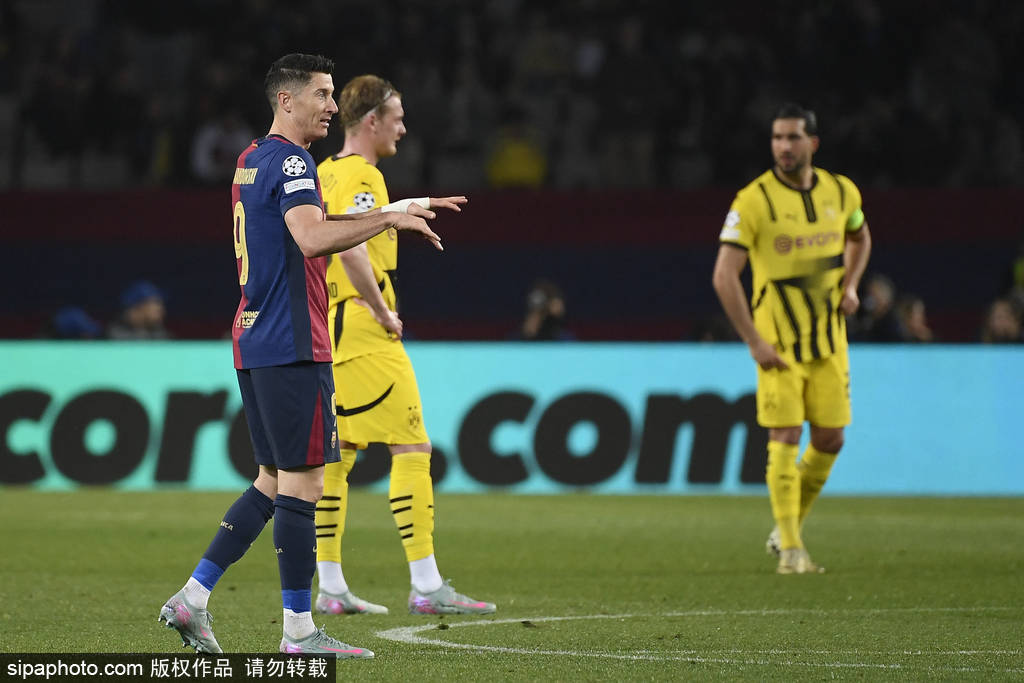 巴萨备战欧冠半决赛：无莱万与巴尔德的挑战